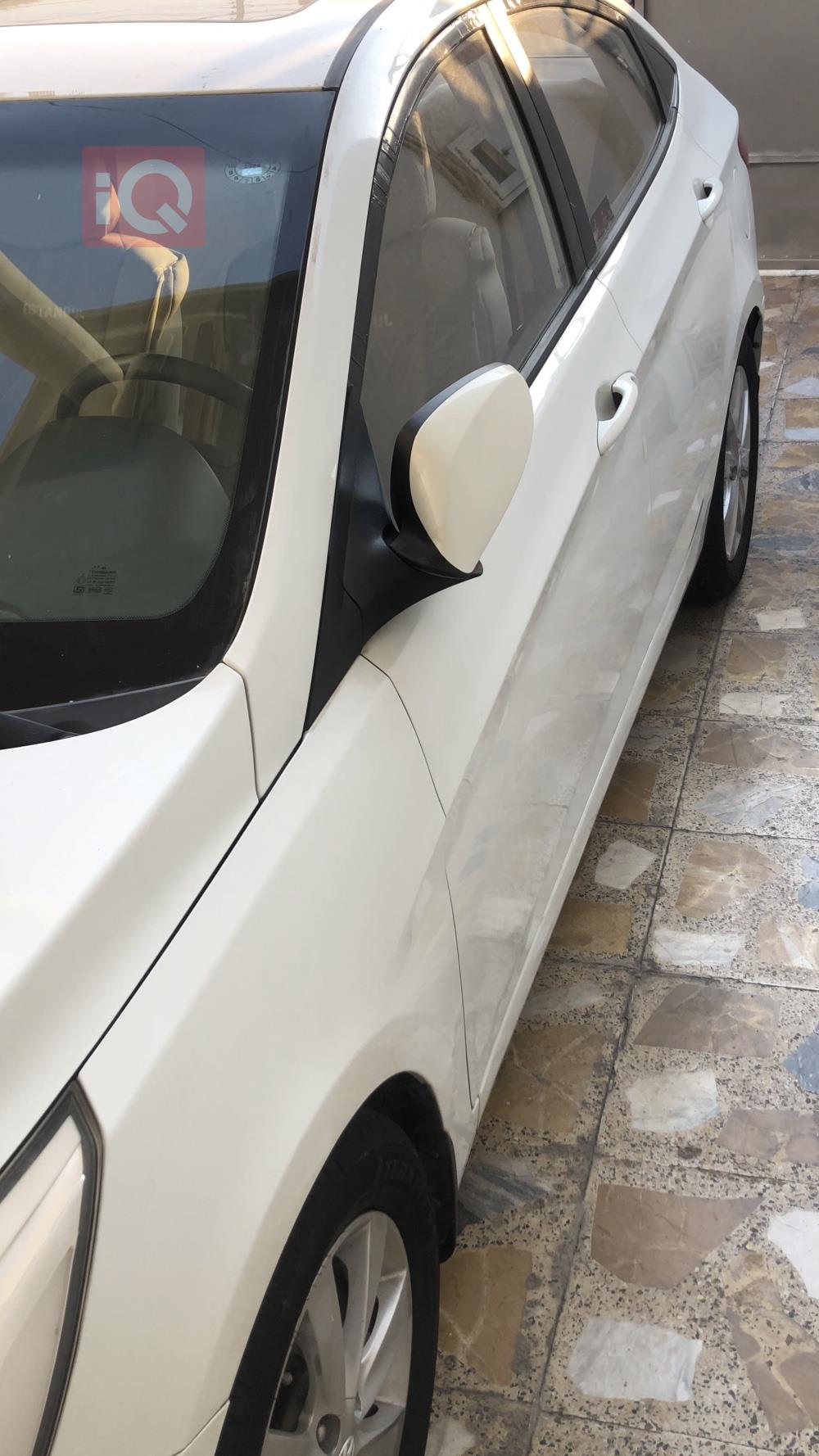 هیوندای ئەکسنت